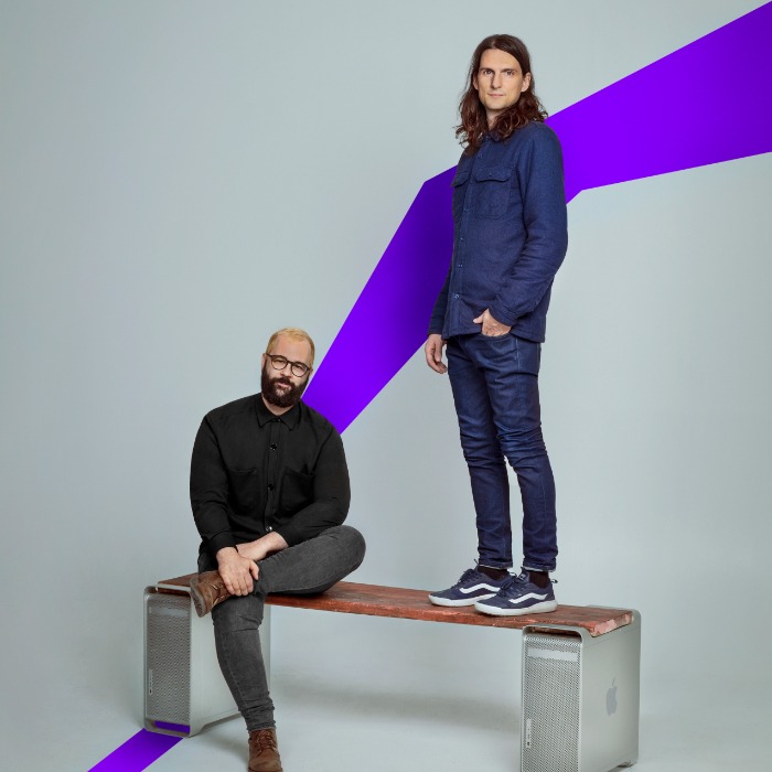Deux Huit Huit: Facile à aimer Deux Huit Huit: Facile à aimer